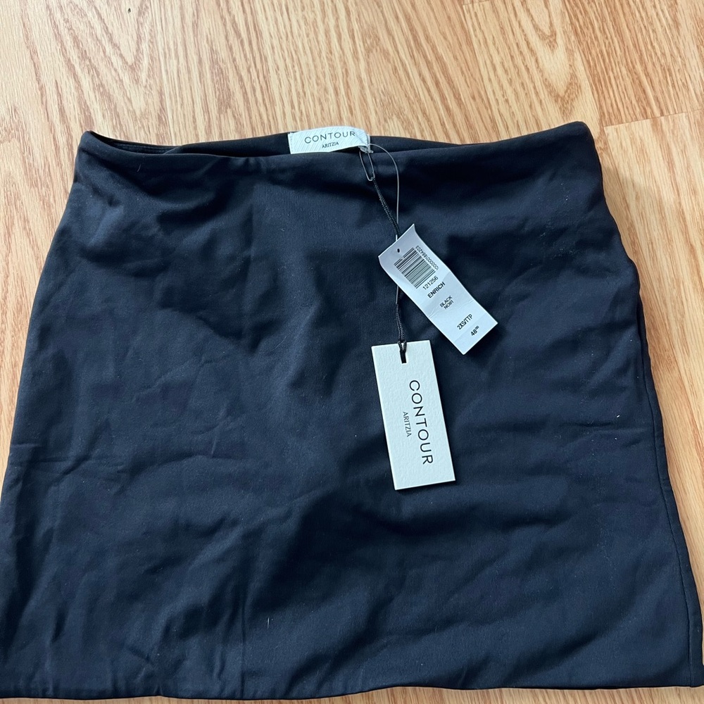 Aritzia Contour Enrich Mini Skirt